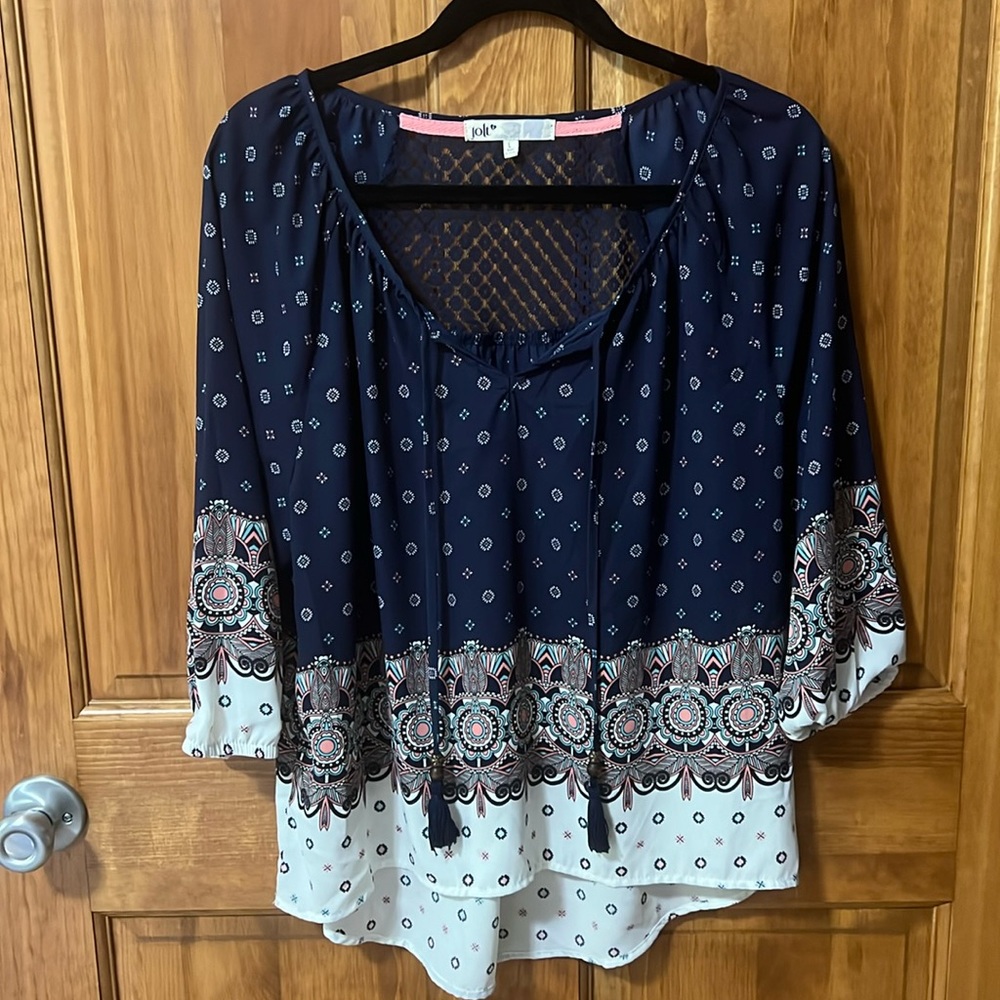 Women’s long sleeve blouse